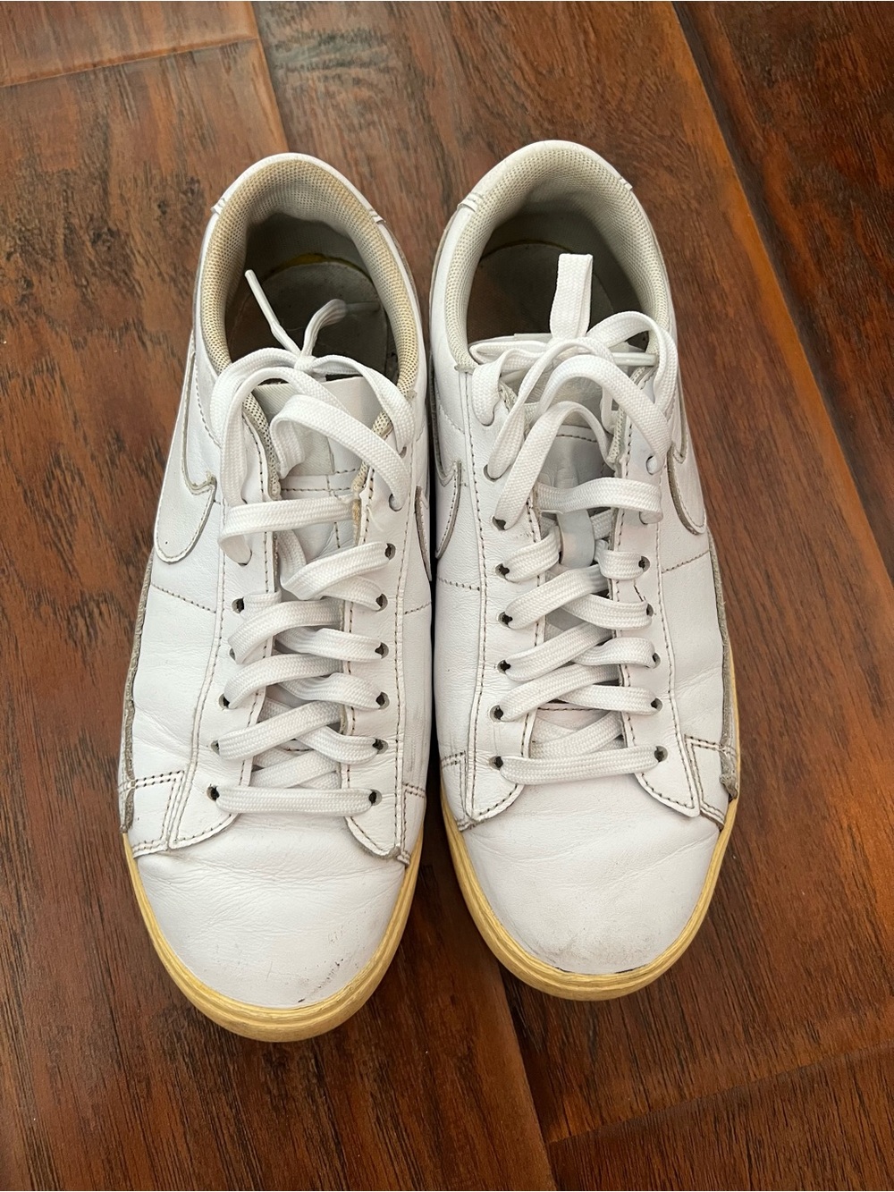 Nike White Leather Low-Top Sneakers with Tan Sole